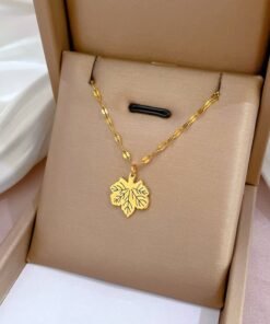 Golden Maple Leaf Hanging Pendant 22Karet Gold Plated Necklace