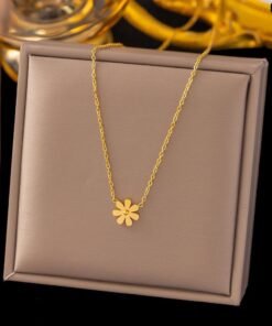 Alternative view of 22k gold plated 1 Flower simple Chain NC03