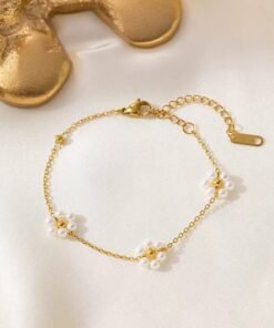 Pochondosoi Special 3 Pearl Floral Design Bracelet